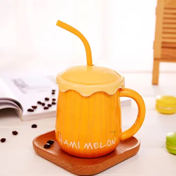 Creative 3D Frutas Caneca de Cerâmica Com Tampa de Personalidade Casal Novidade Bonito dos desenhos animados Xícara de Chá de Café com Leite, Copos de Presentes de Aniversário