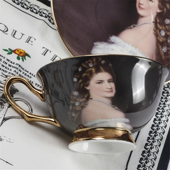A europa Tribunal a figura pintura de porcelana de Ossos Xícara de café E Pires Conjunto Criativo de Porcelana xícara de chá de definir Avançada chá da Tarde de festa