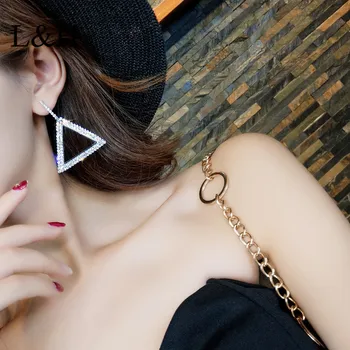 L&H coreano Feminino Elegante Brincos de 2018 Novo Clássico, Simples e de luxo Cristal Oscila Brincos Para Mulheres Moda Ouvido Jóias