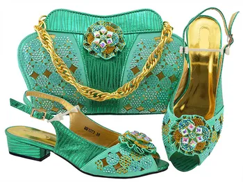 Moda água verde mulheres gatinho sapatos de salto com flor de cristal design africano sapatos combinar bolsa definir para vestido MM1073,salto de 3,5 CM